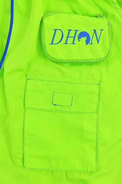 Customized fluorescent green sports shorts design blue embroidered logo shorts sports pants supplier Lock bag multi bag  U391 side view